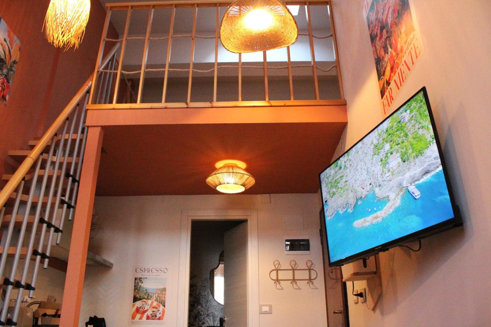 Mediterraneo Loft - Fabrique - Santa Giulia Hockey Arena - 20 Minutes From Duomo Milan